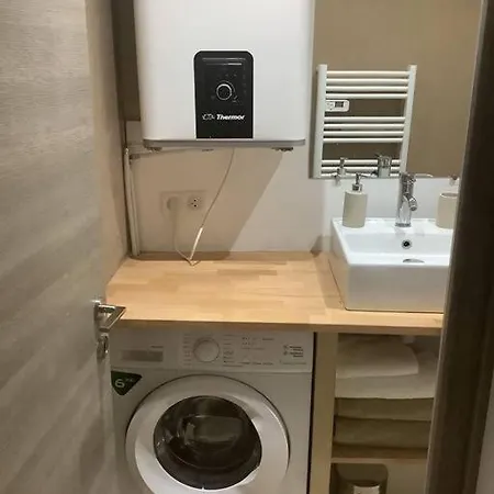 Charmant Appartement Renove Au Coeur Du Vieil Antibes