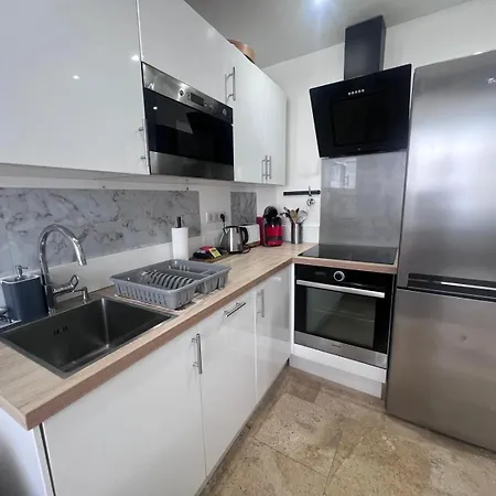 Renove Au Coeur Du Vieil Апартаменти Антіб